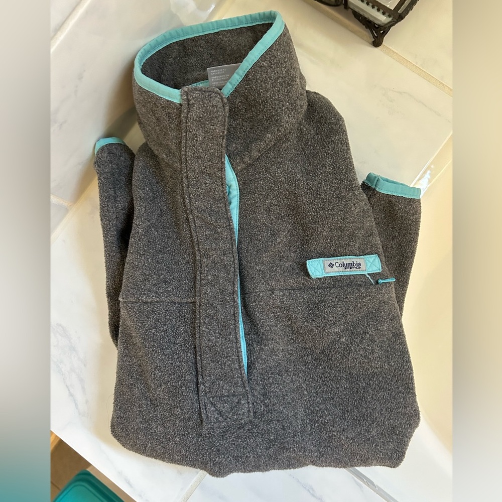 Grey Columbia Pullover